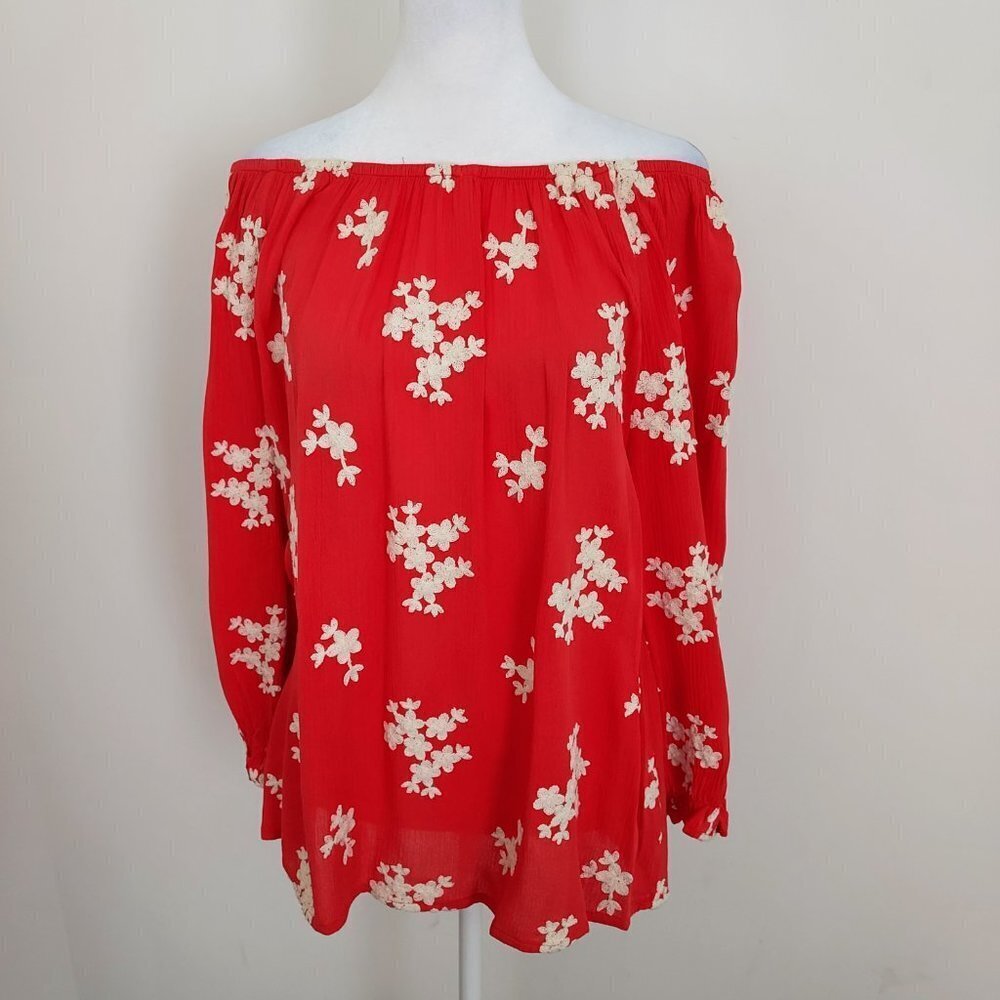 Soft Surroundings  Avignon Floral Embroidered Red Top - Picture 3 of 9